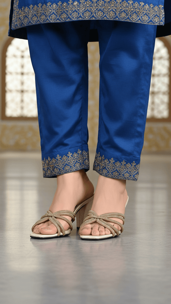 Golden Fancy Slipper FN7839