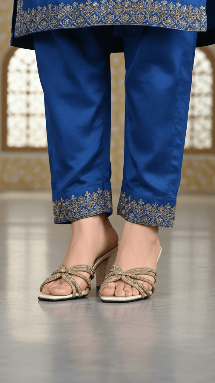 Golden Fancy Slipper FN7839