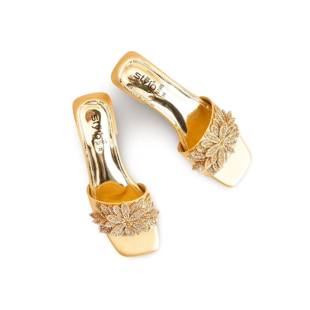 Golden Fancy Slipper FN7945