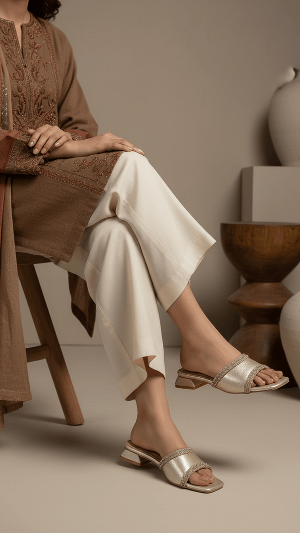 Golden Fancy Slipper FN7948