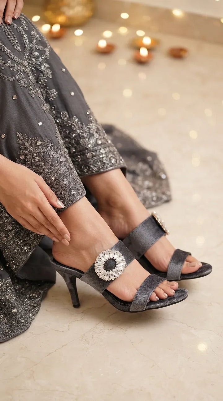 Grey Fancy Slipper For Ladies FN8043