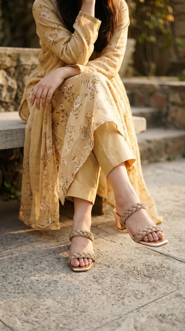 Golden Fancy Slipper For Ladies FN8339
