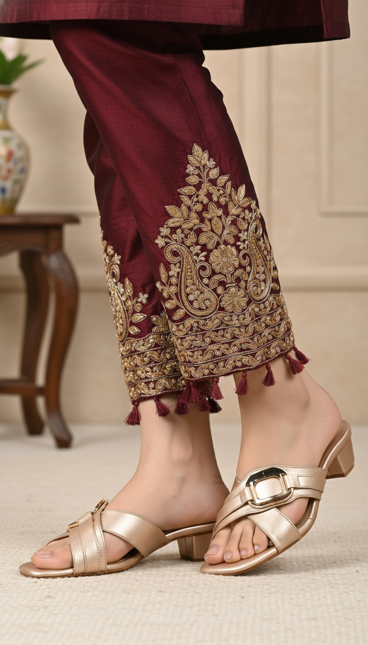 Golden Formal Slipper For Ladies FR8425