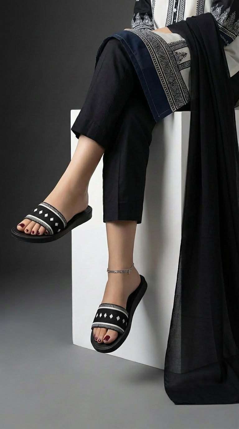 Women Casual Slipper - CL563501