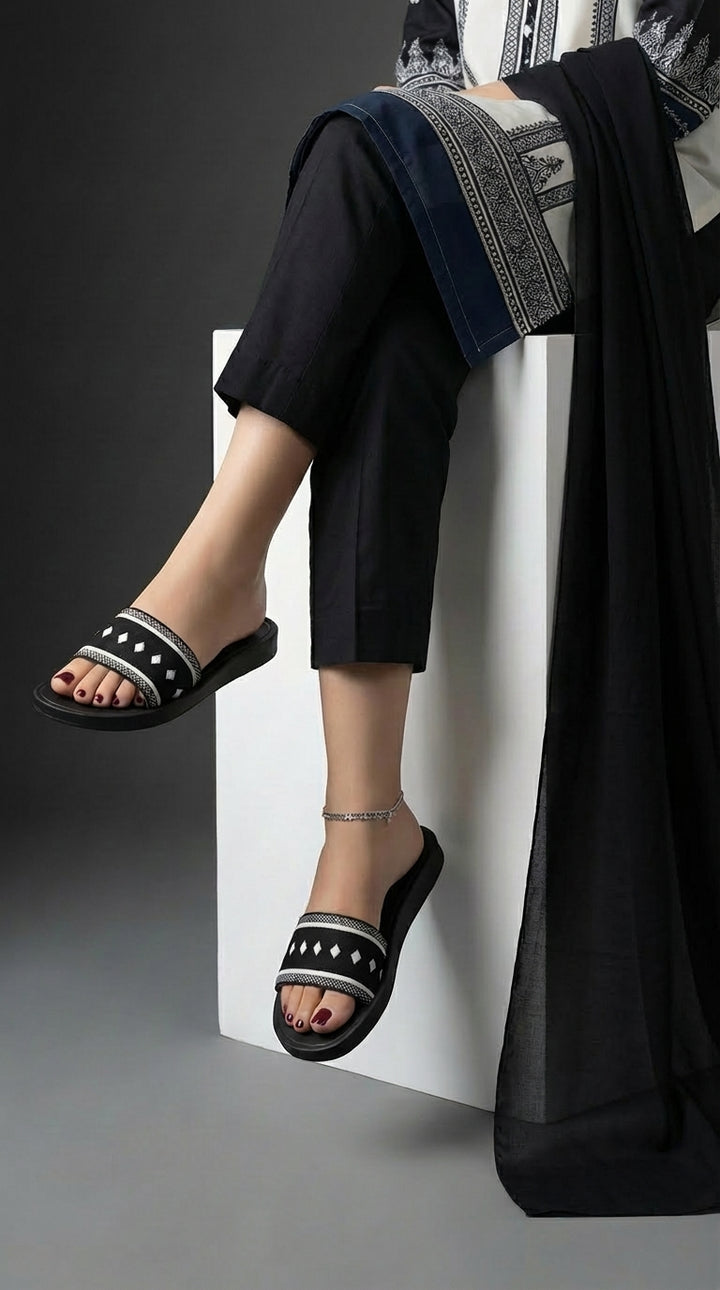 Women Casual Slipper - CL563501