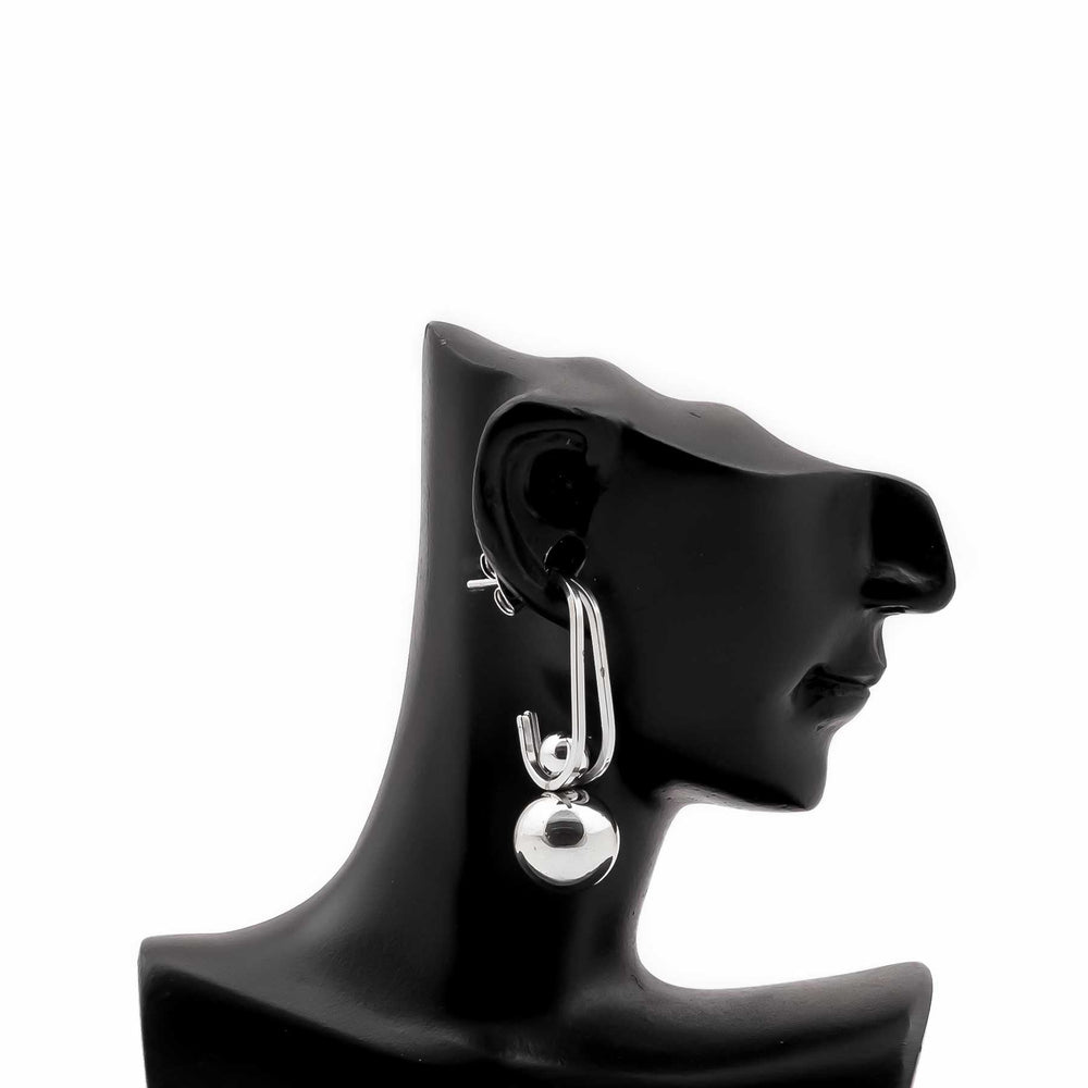 Earrings- J0661716