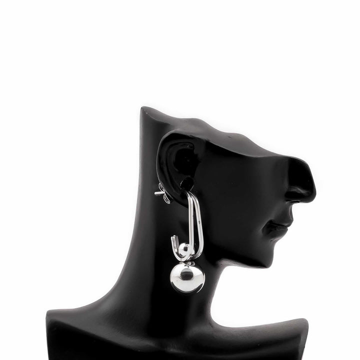 Earrings- J0661716