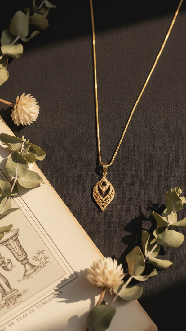 Golden Pendant J42945