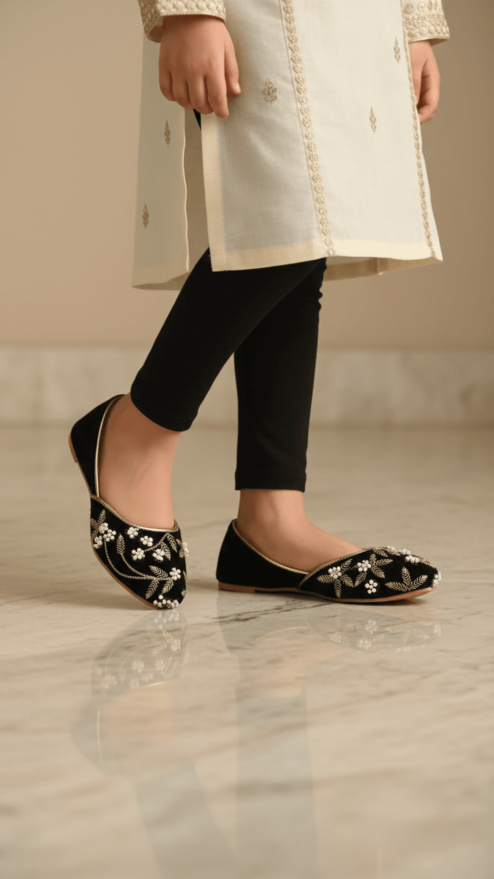 Girls Black Fancy Khussa KD2251