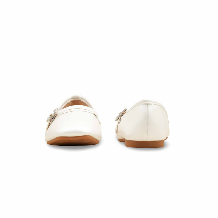 Girls White Casual Jogger KD2468