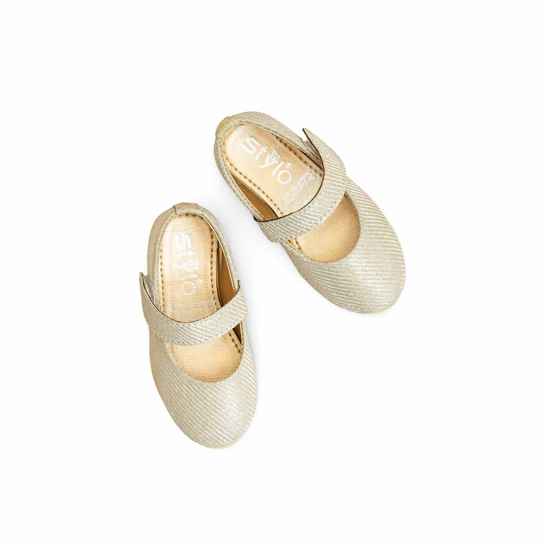 Girls Golden Fancy Pumps KD2472