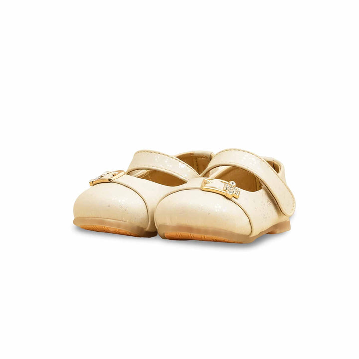 Girls Cream Formal Pumps KD2484