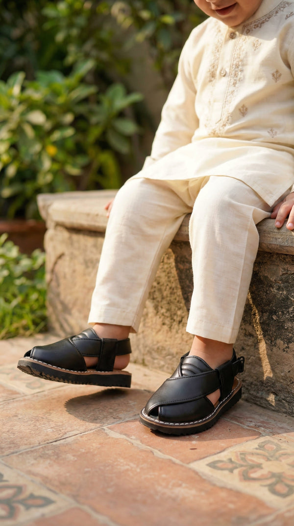 Boys Black Peshawari Chappal KD4951