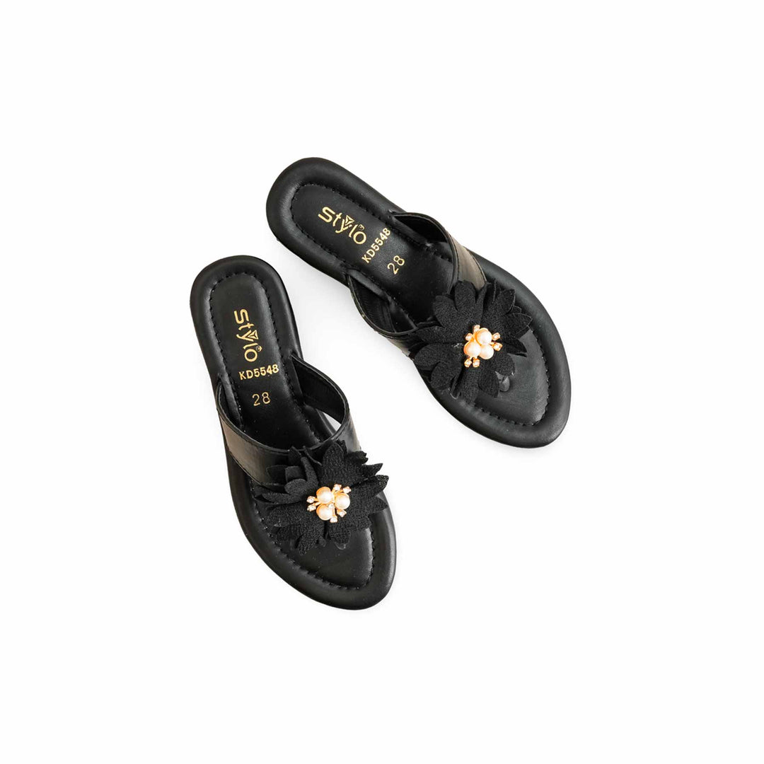 Girls Black Casual Slipper KD5548