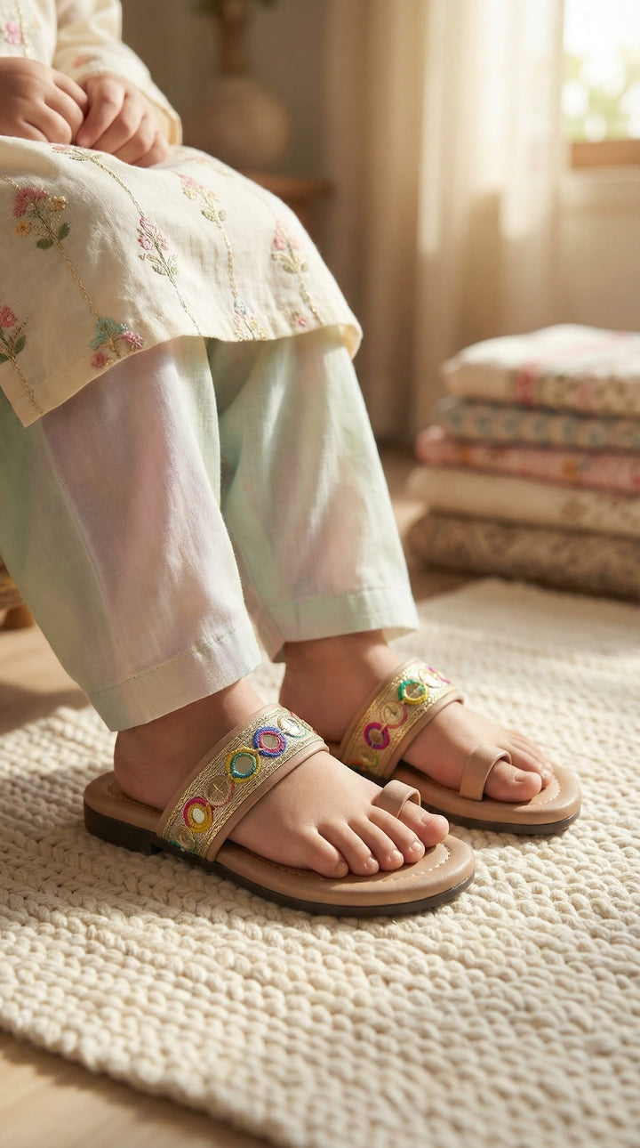 Girls Golden Casual Slipper KD5921