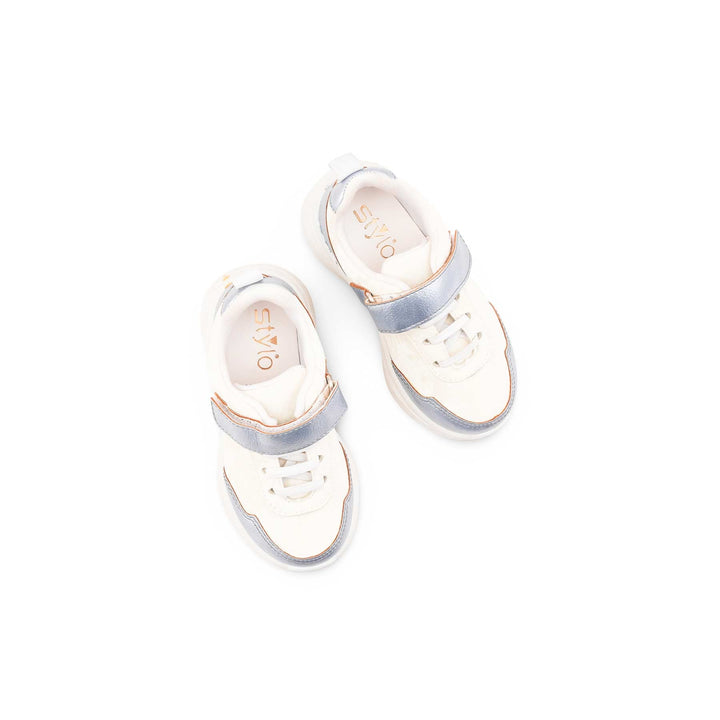 Girls White Casual Jogger KD8113