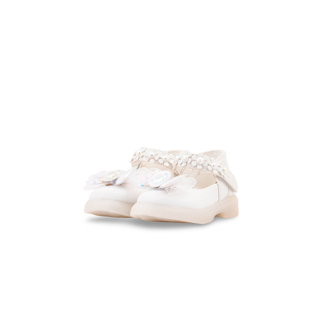 Girls White Formal Pumps KD8289