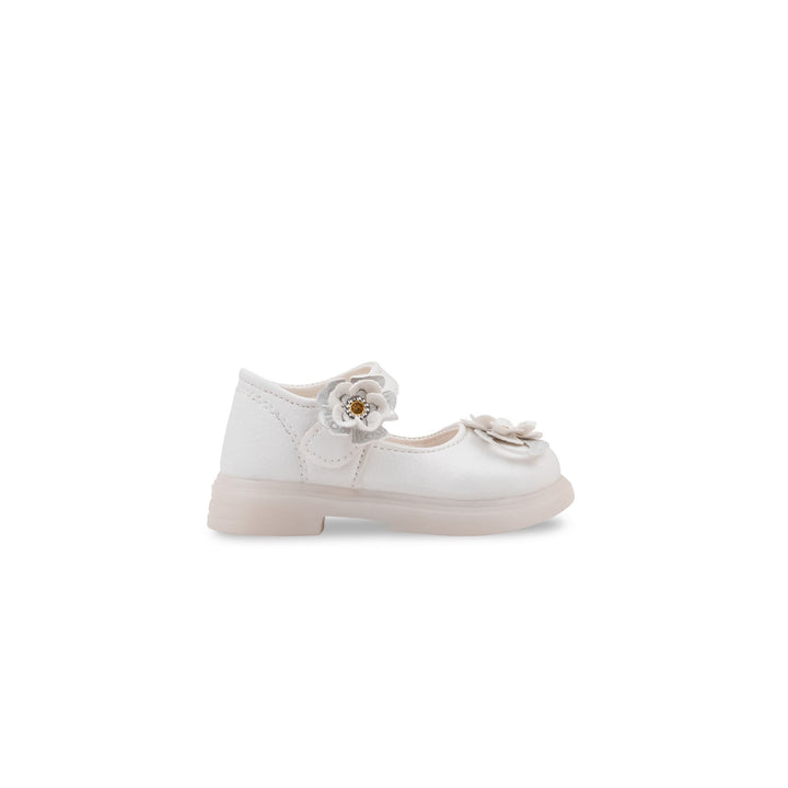 Girls White Formal Pumps KD8290