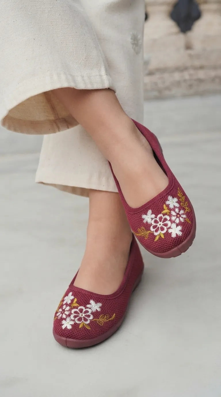 Girls Maroon Casual Canvas KD8299