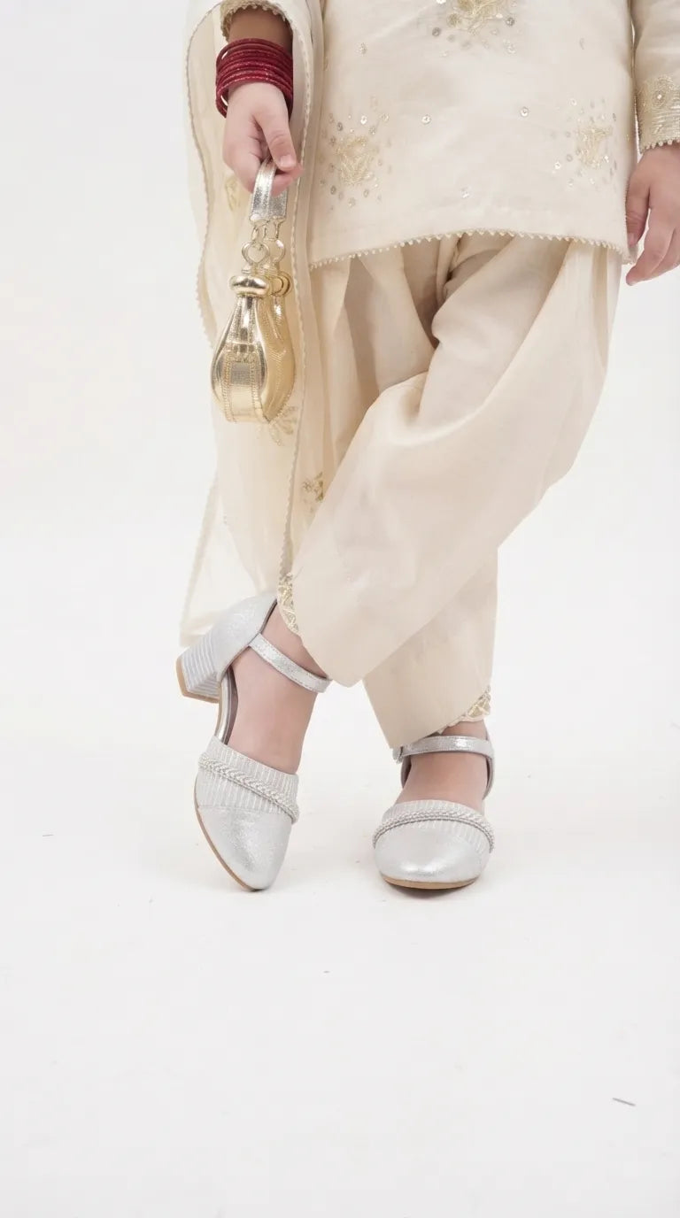Girls Silver Fancy Pumps KD8399