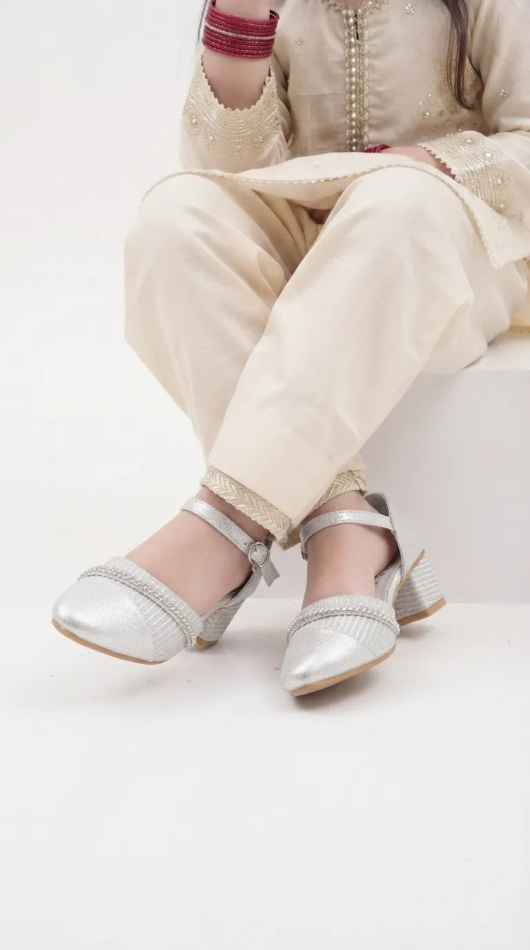 Girls Silver Fancy Pumps KD8399