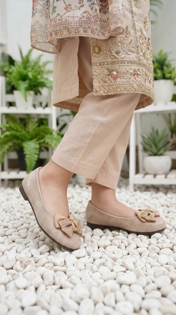 Girls Golden Fancy Pumps KD8569