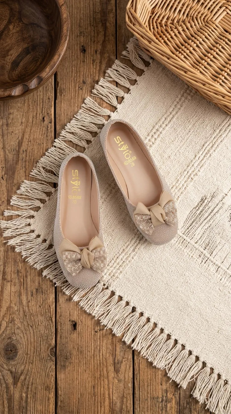 Girls Golden Fancy Pumps KD8569