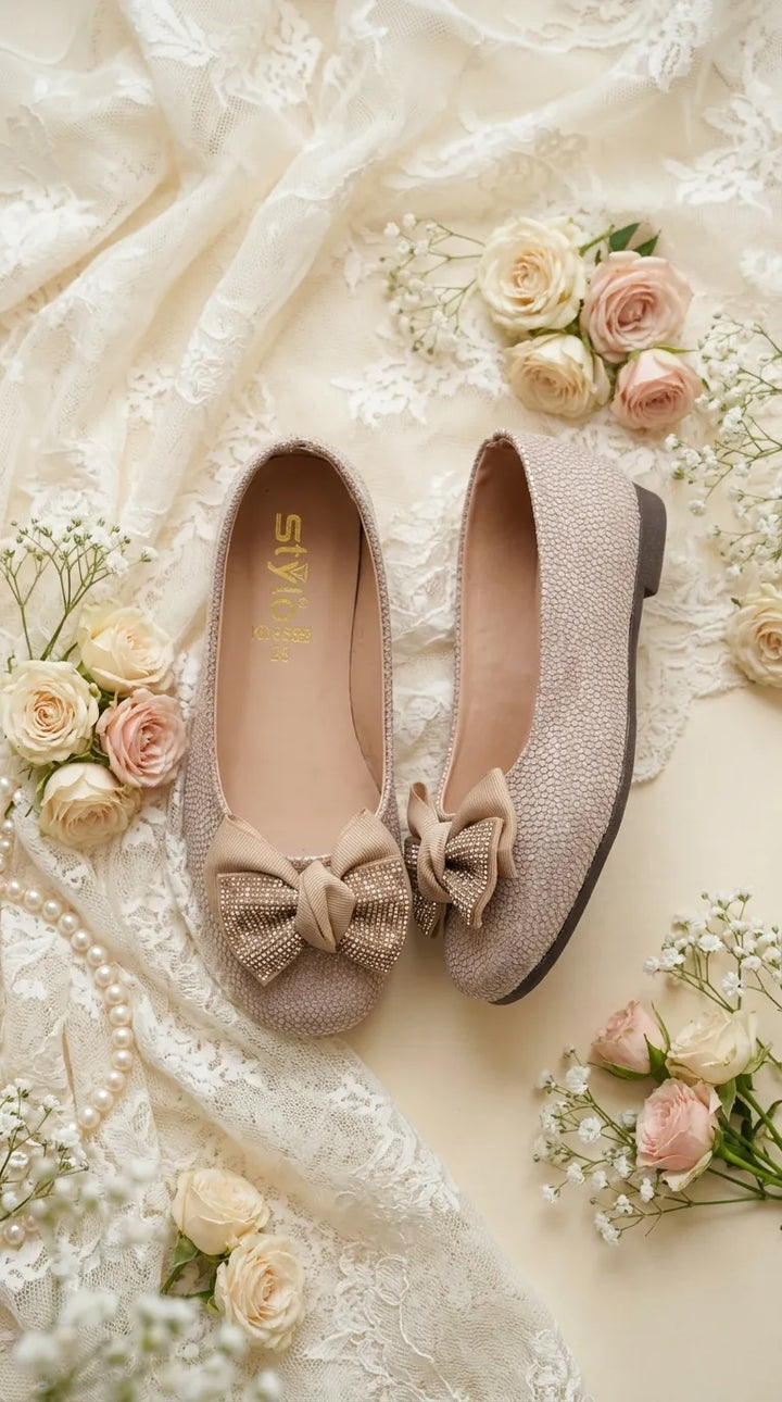 Girls Golden Fancy Pumps KD8569