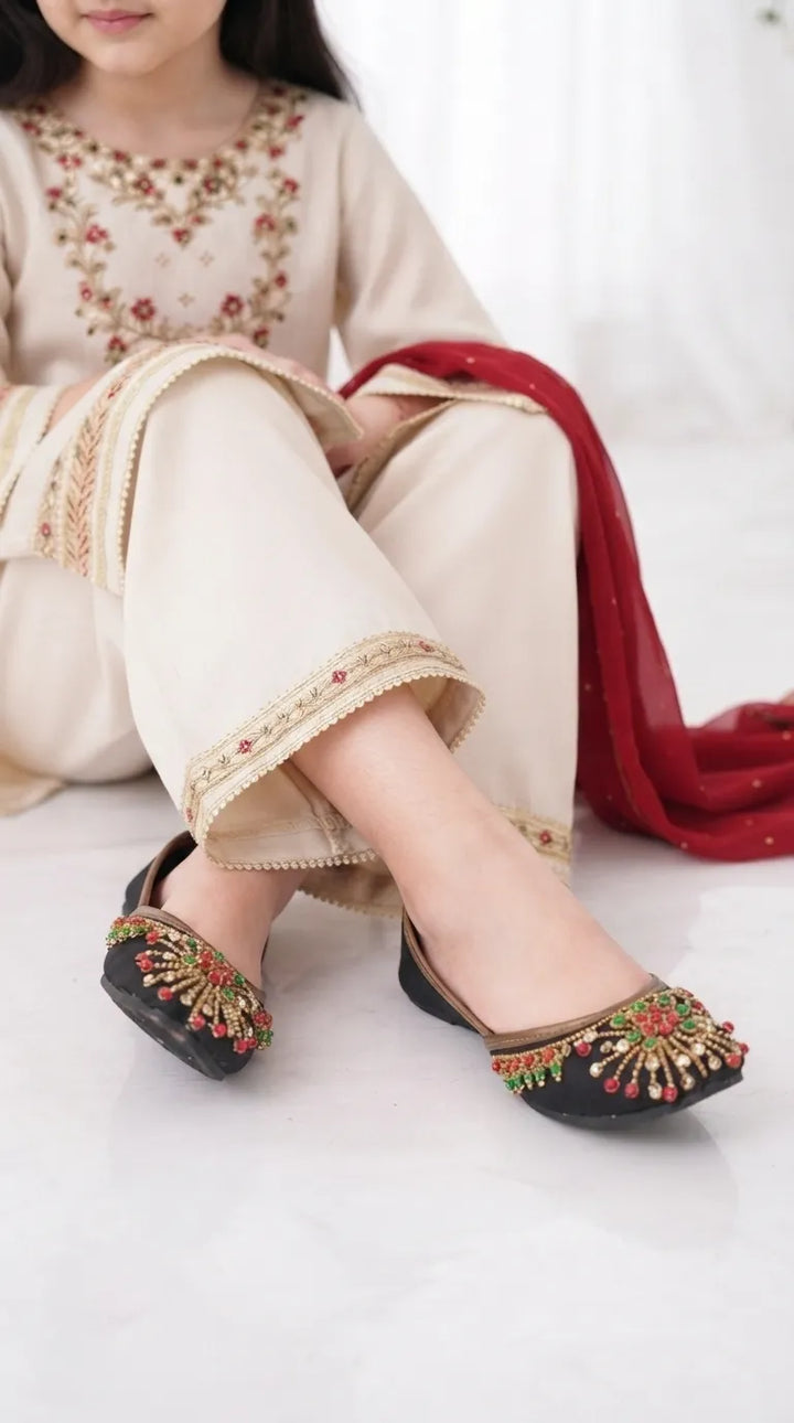 Girls Black Fancy Khussa KD8645