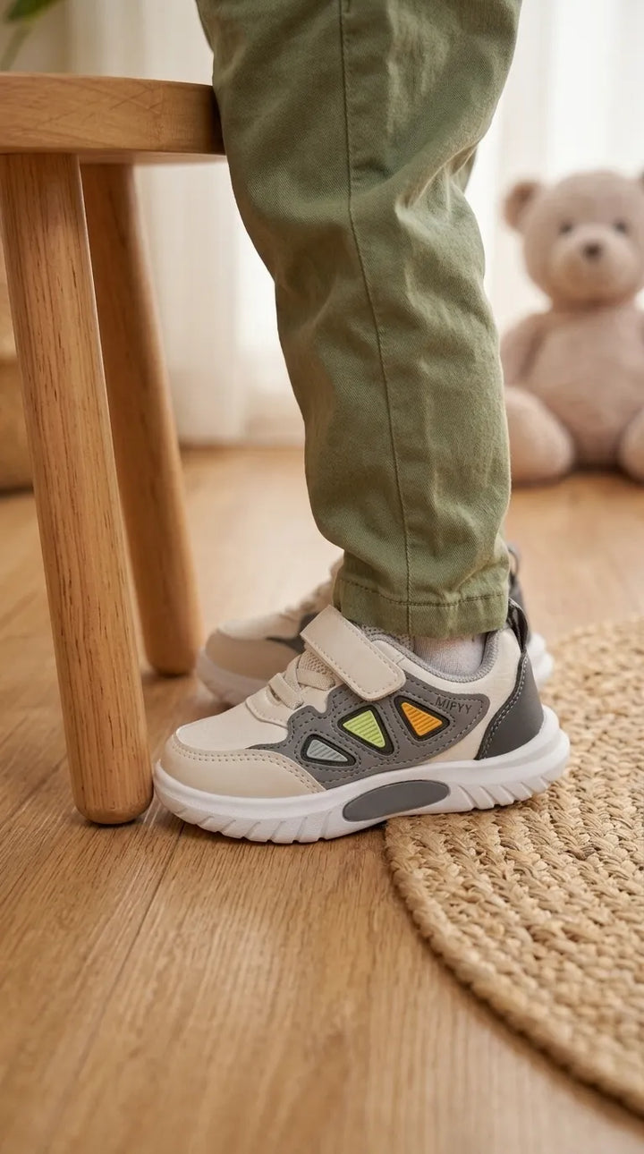 Babies White Casual Booties KD8721