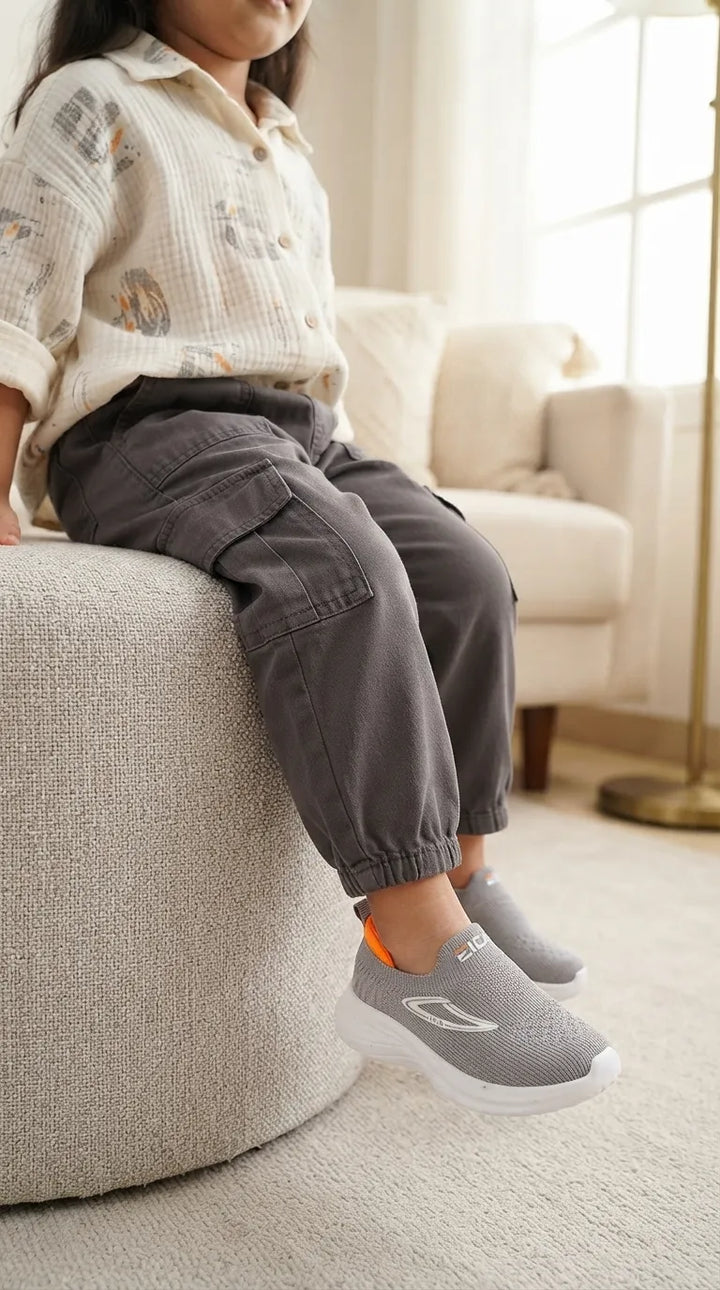 Girls Grey Casual Jogger KD8750