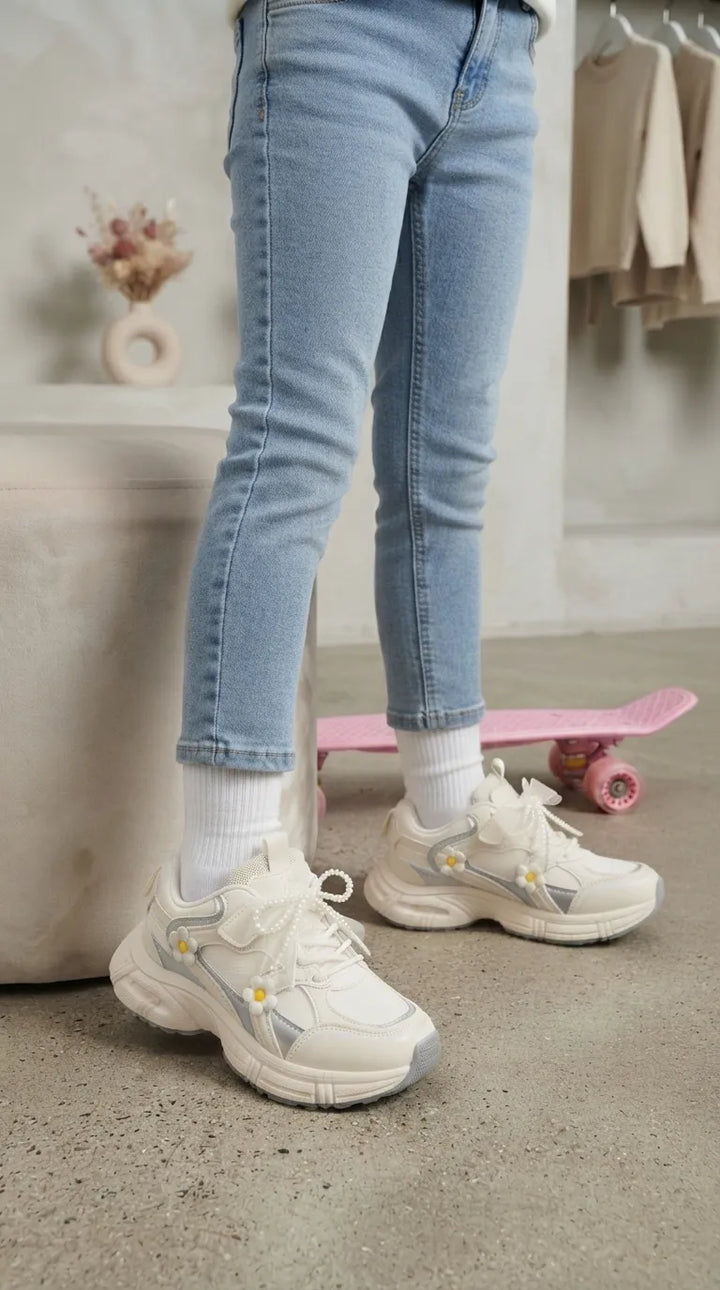Girls White Casual Jogger KD8771