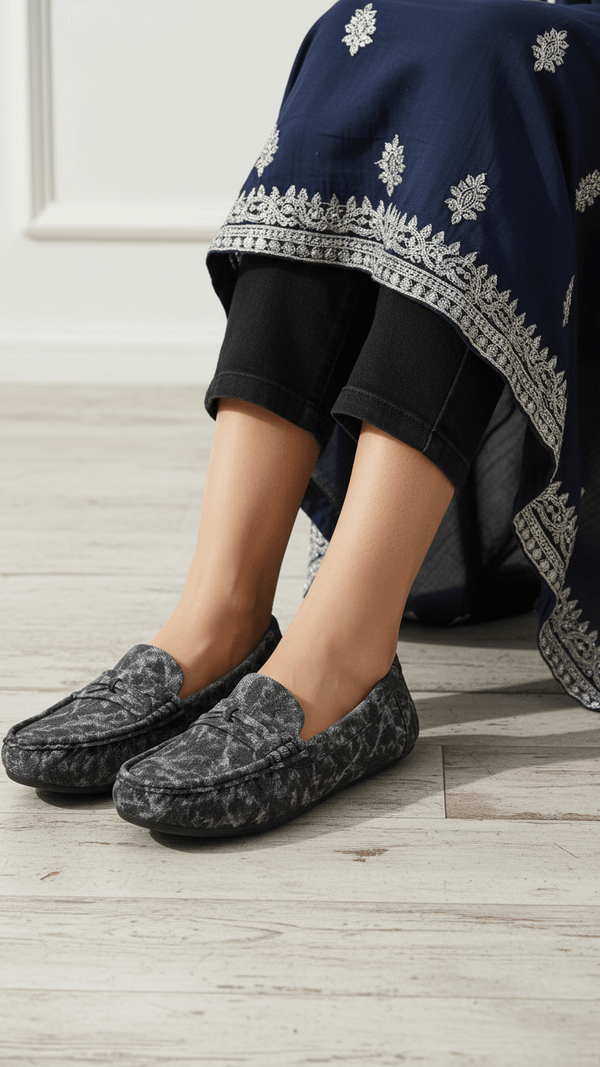 Black Moccasin For Ladies LWN430