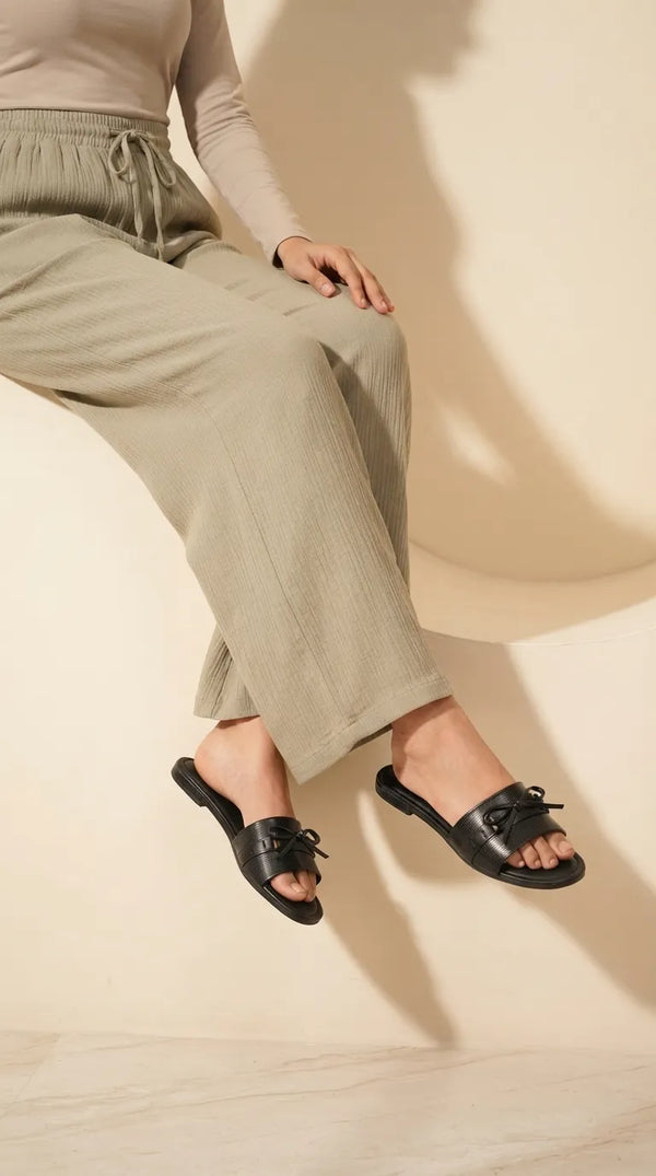 Black Casual Slipper For Ladies M23582