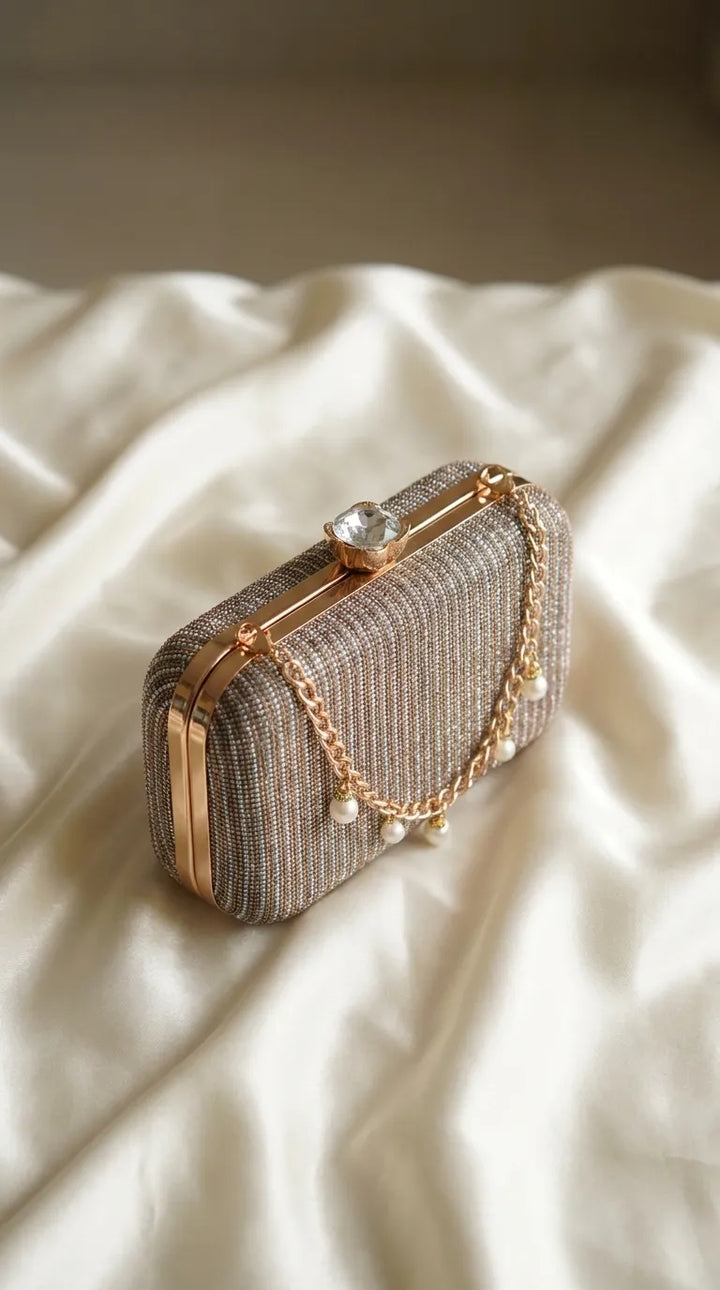 Golden Bridal Clutch For Women P15755