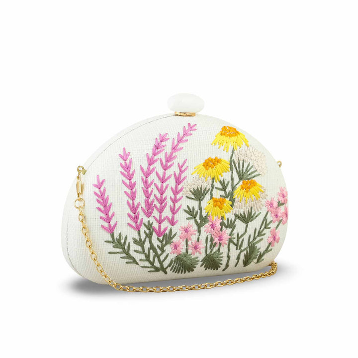 White Women Fancy Clutch P24388