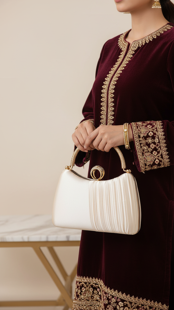 White Formal Clutch P24441