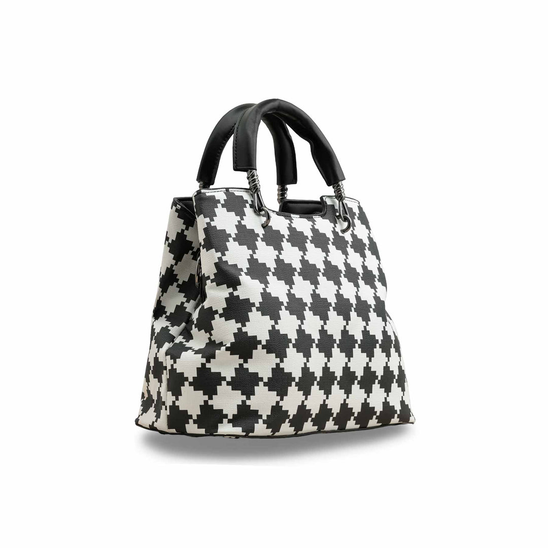 White Formal Hand Bag P36277