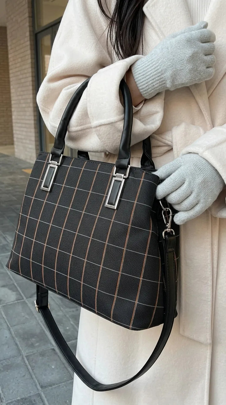 Black Formal Hand Bag For Women P36617