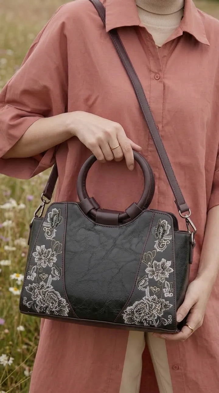 Black Formal Hand Bag For Ladies P37004