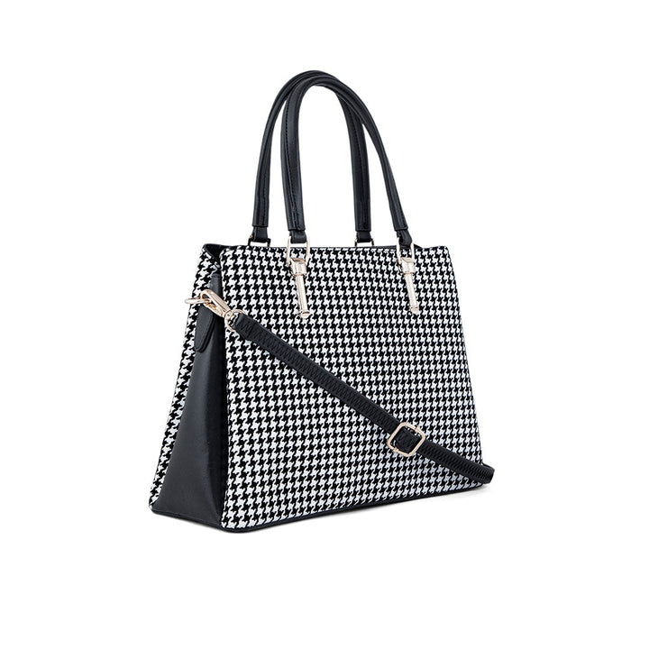 Black Formal Hand Bag P55651