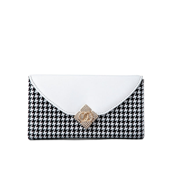 White Casual Wallet P97579