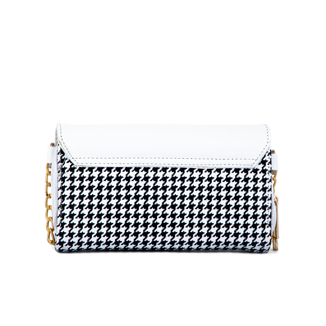 White Casual Wallet P97583