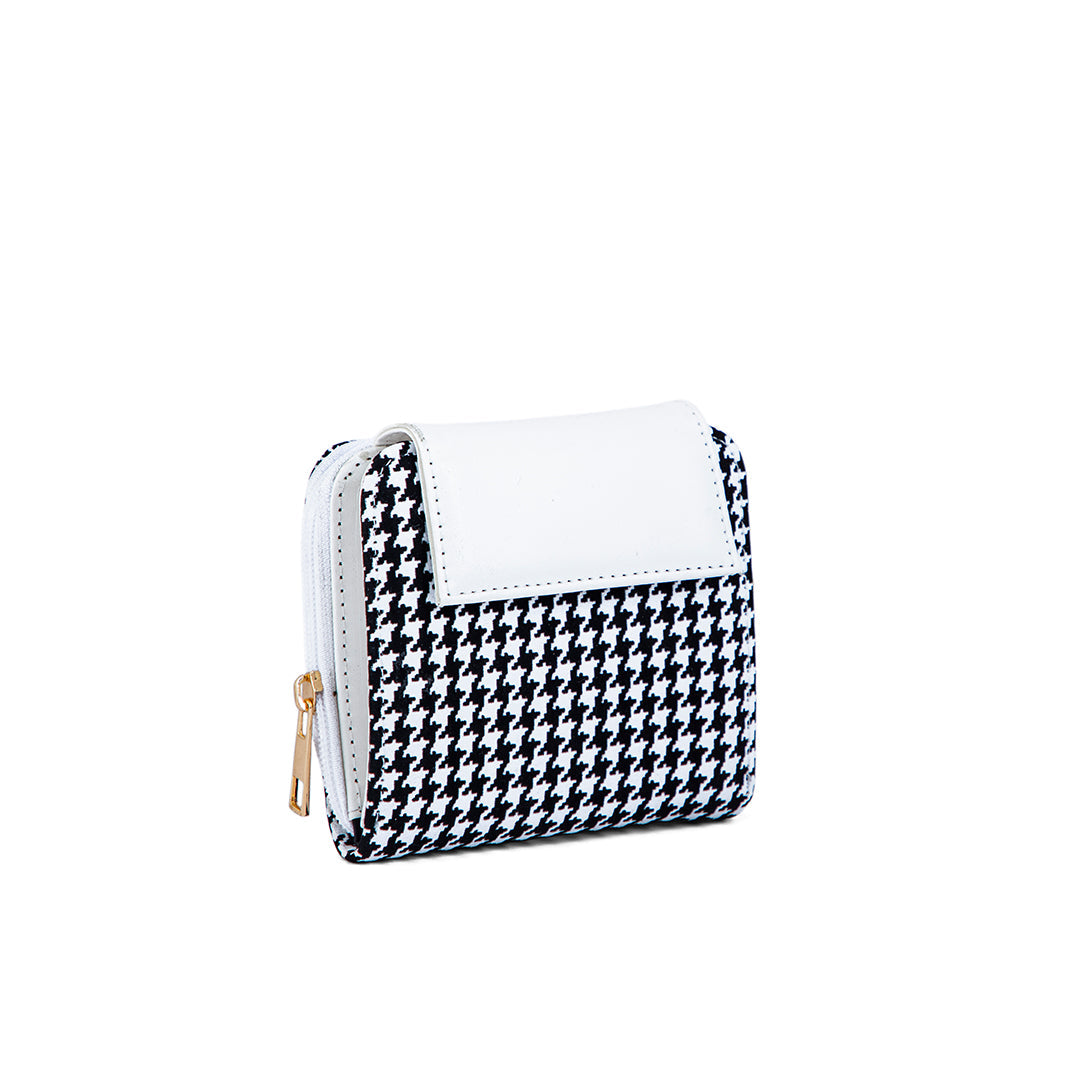 White Casual Wallet P97589