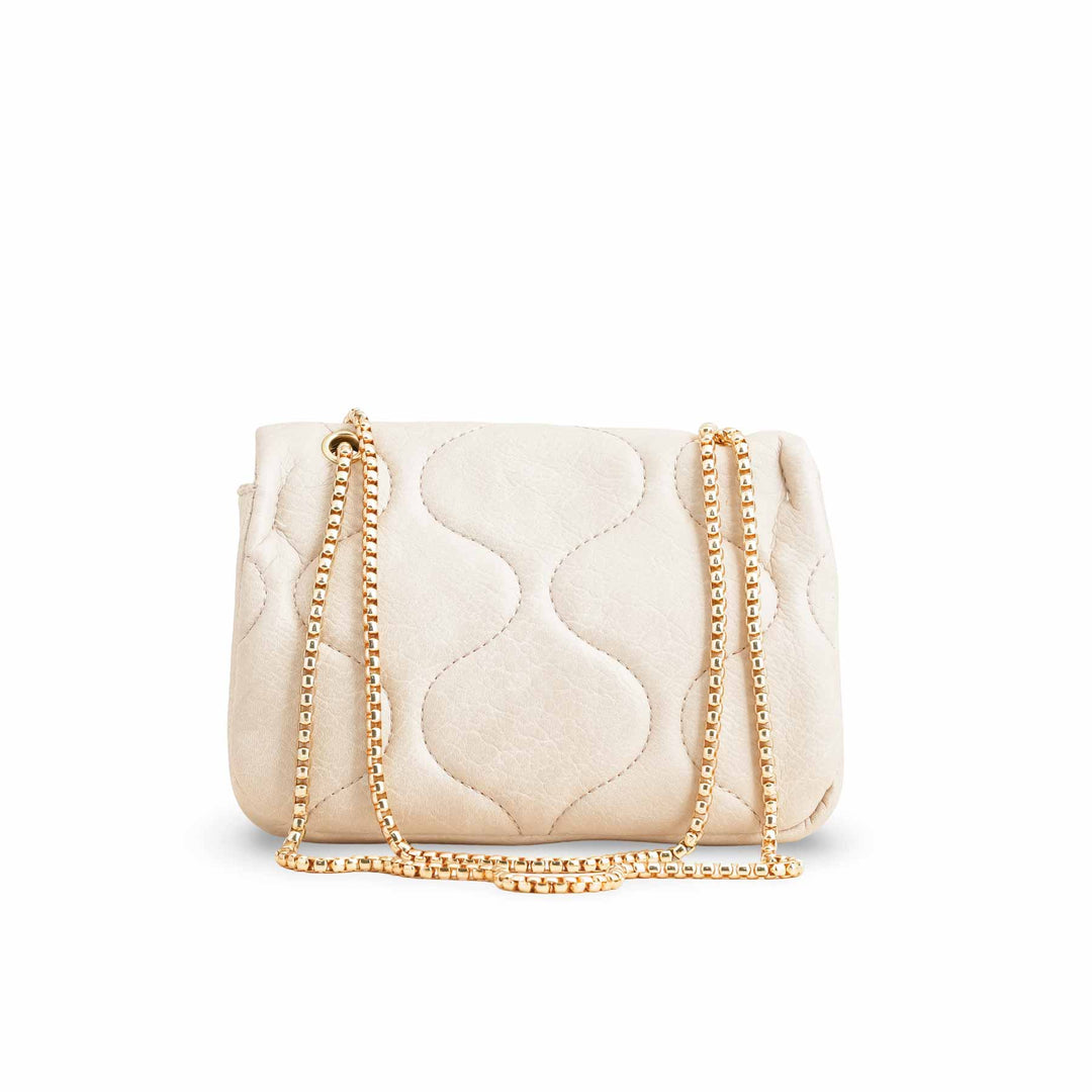 White Formal Pouch P97606