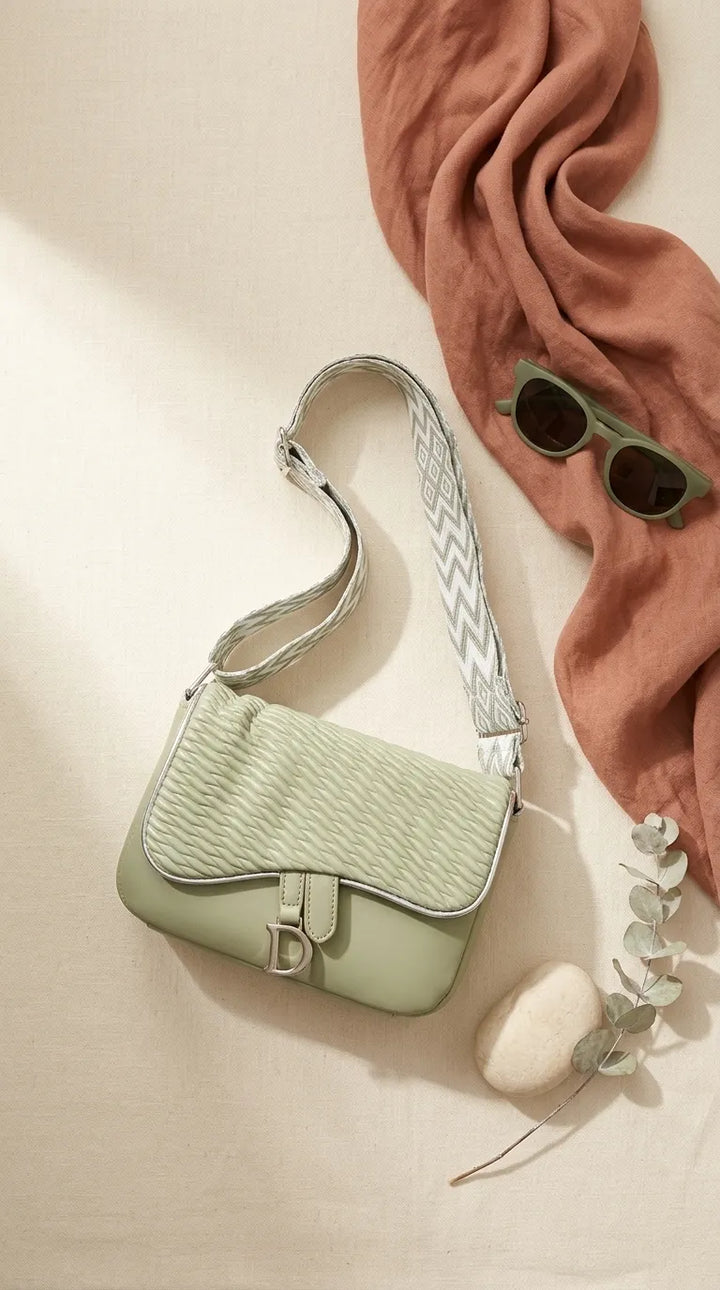 Green Casual Pouch For Ladies P97771