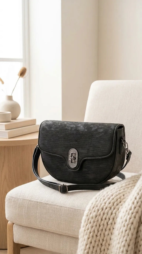 Black Casual Pouch For Women P97773