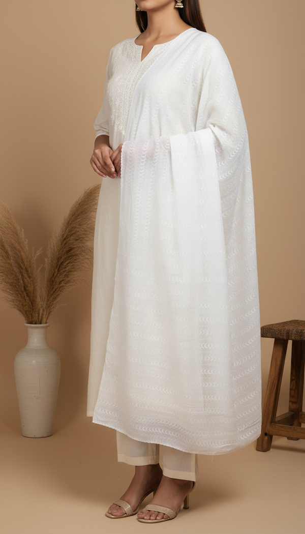 White Embellished Cotton Shawl PD6070