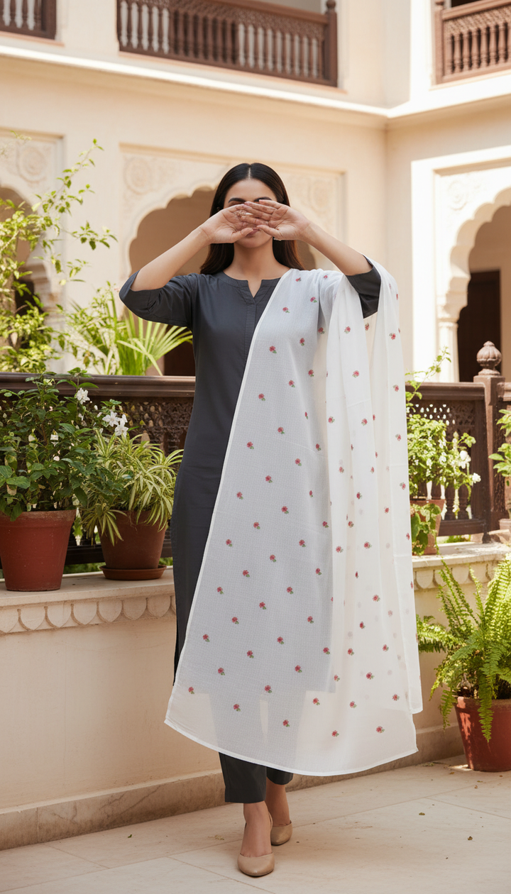 White Summer Shawl PD6119