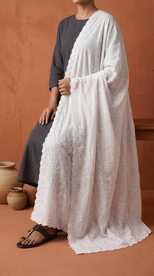 White Summer Shawl PD617009